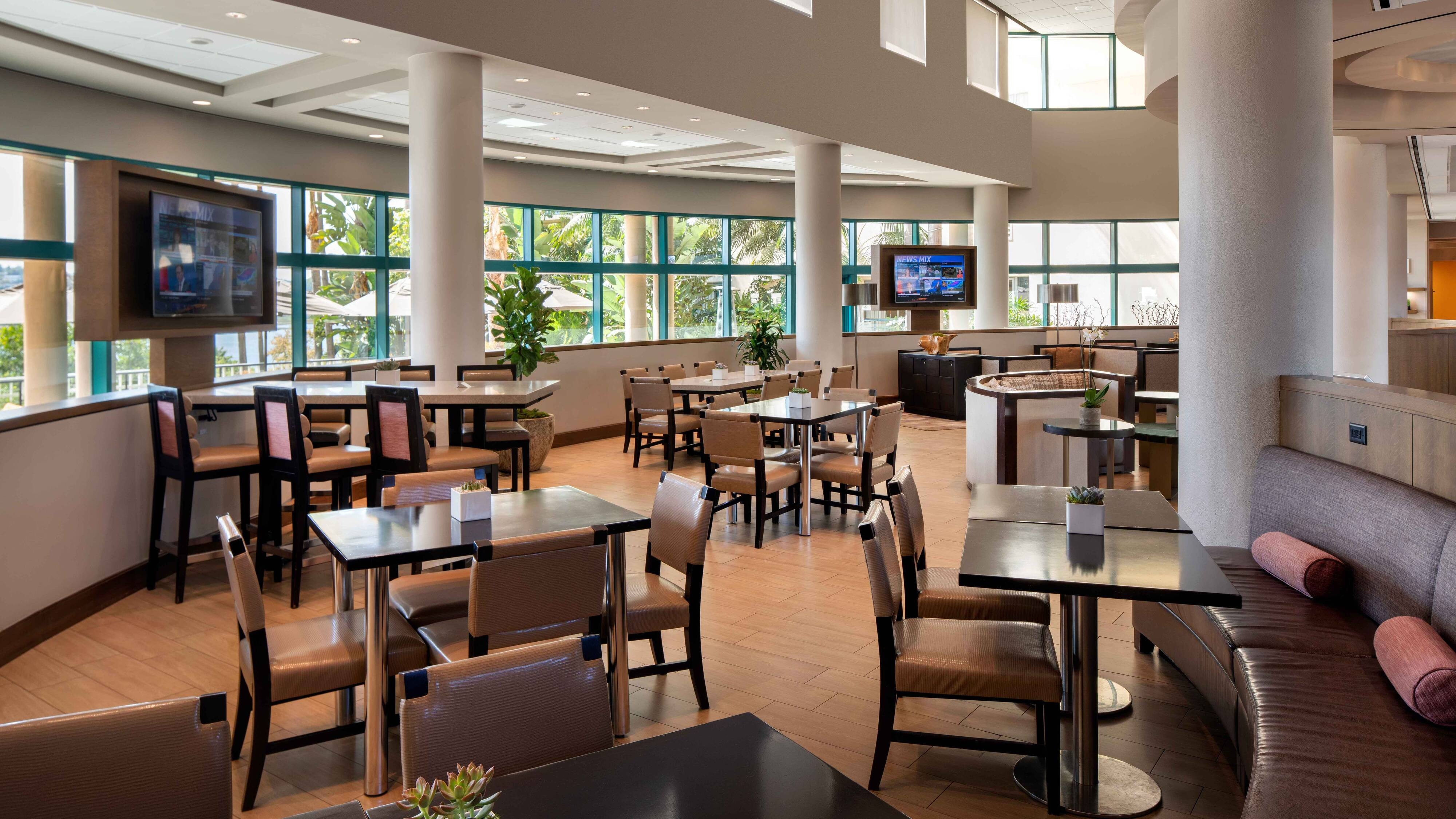 Lobby - Sitting Area