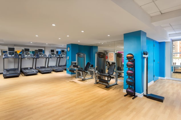 Midtown Hotel Large Fitness Center - Treadmills 