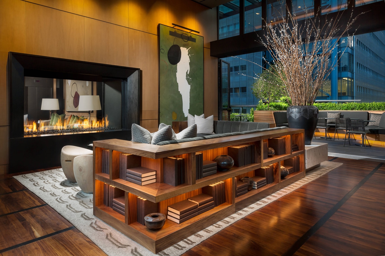 Castell Rooftop Lounge - Fireplace