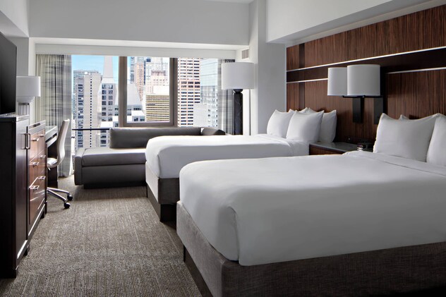 Double/Double Superior Times Square View Guest Room