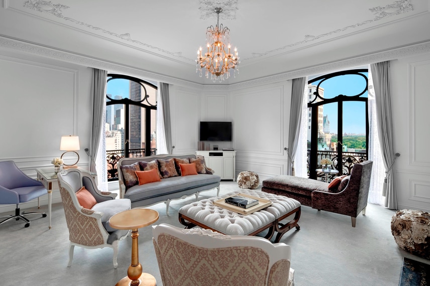 Dior Suite - Living Room