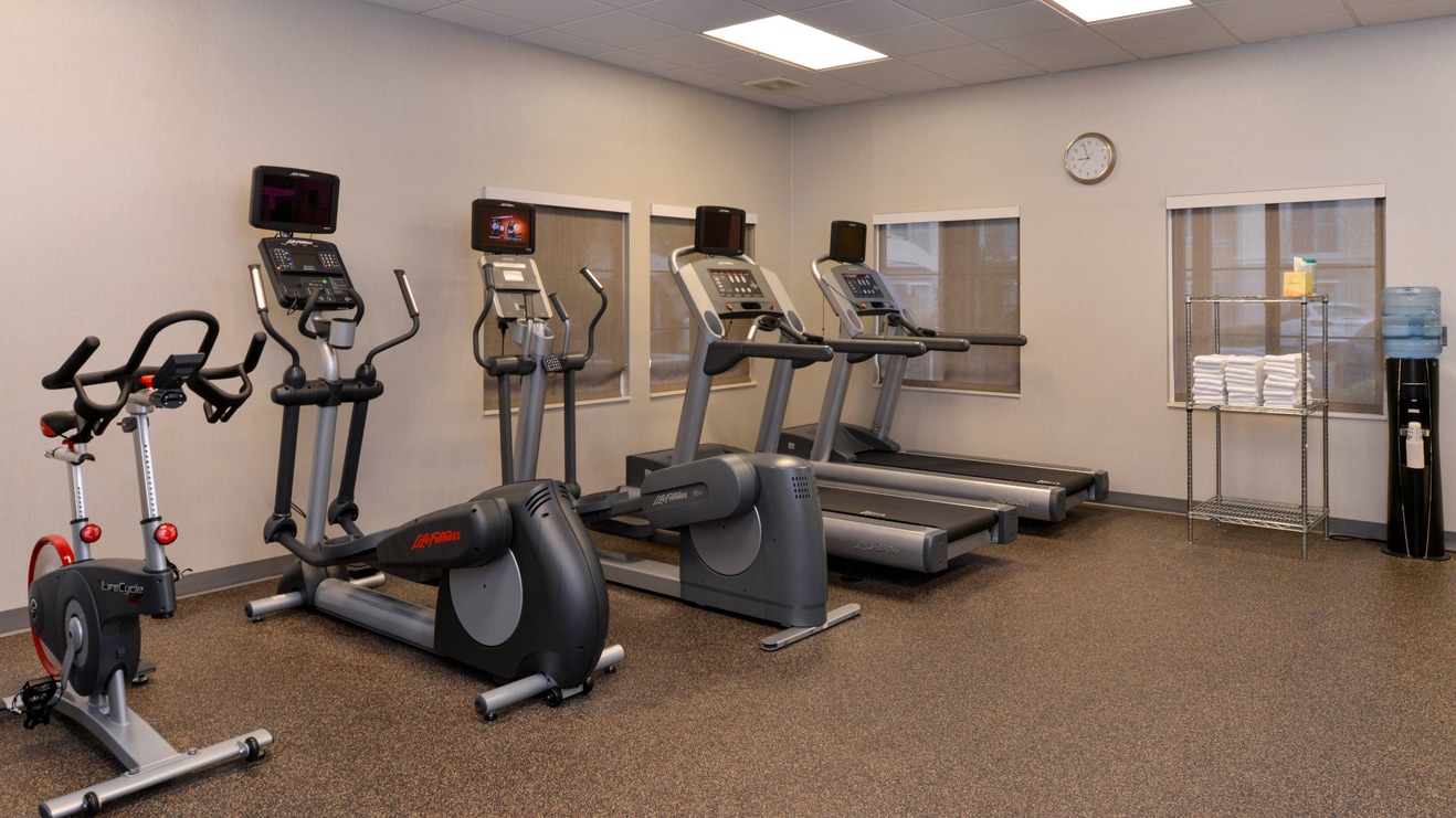 CA hotel with on-site fitness center