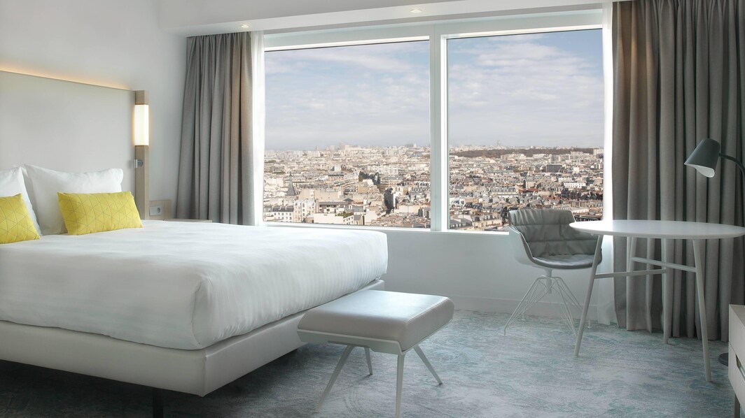 Номер с двуспальной кроватью (King) и видом на Париж