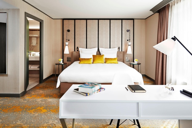 Hotel suite in Paris