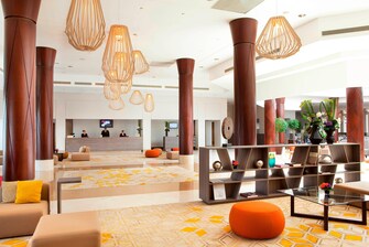 Lobby des Flughafenhotels, Paris