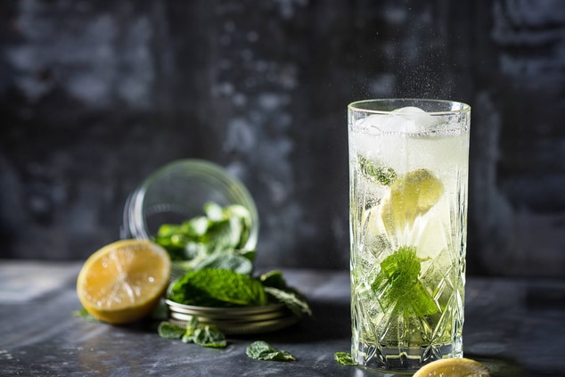 Sparkling Cocktail Mint Lemon