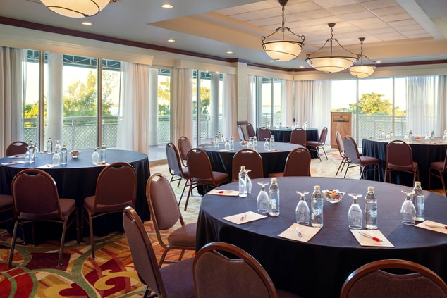 Osprey Meeting Room - Banquet Setup