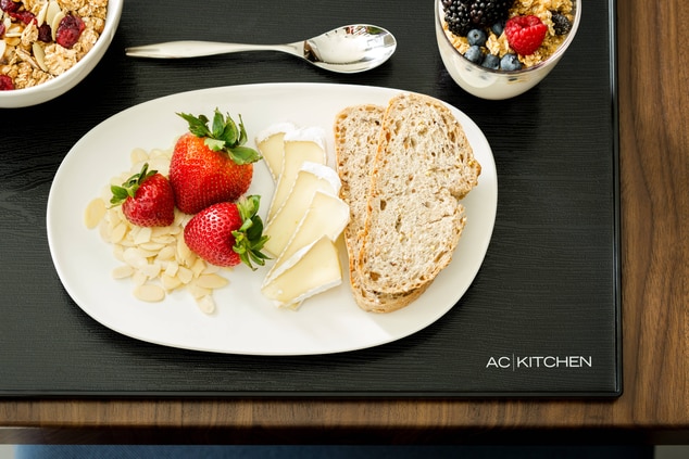 AC Kitchen - Fruit-Filled Power Breakfast