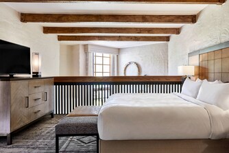 One-Bedroom BiLevel Suite
