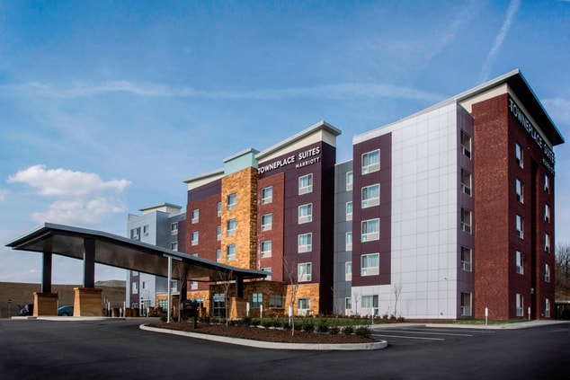 Exterior of our Hotels in Cranberry PA 