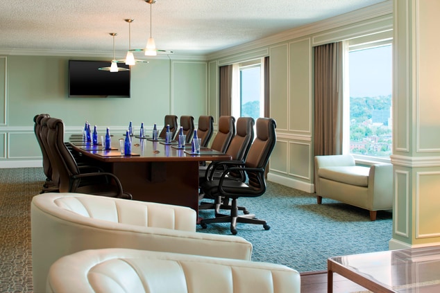 26th Floor - Executive Boardroom