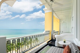 Gästezimmer auf der Seite der Emerald Bay – Balkon