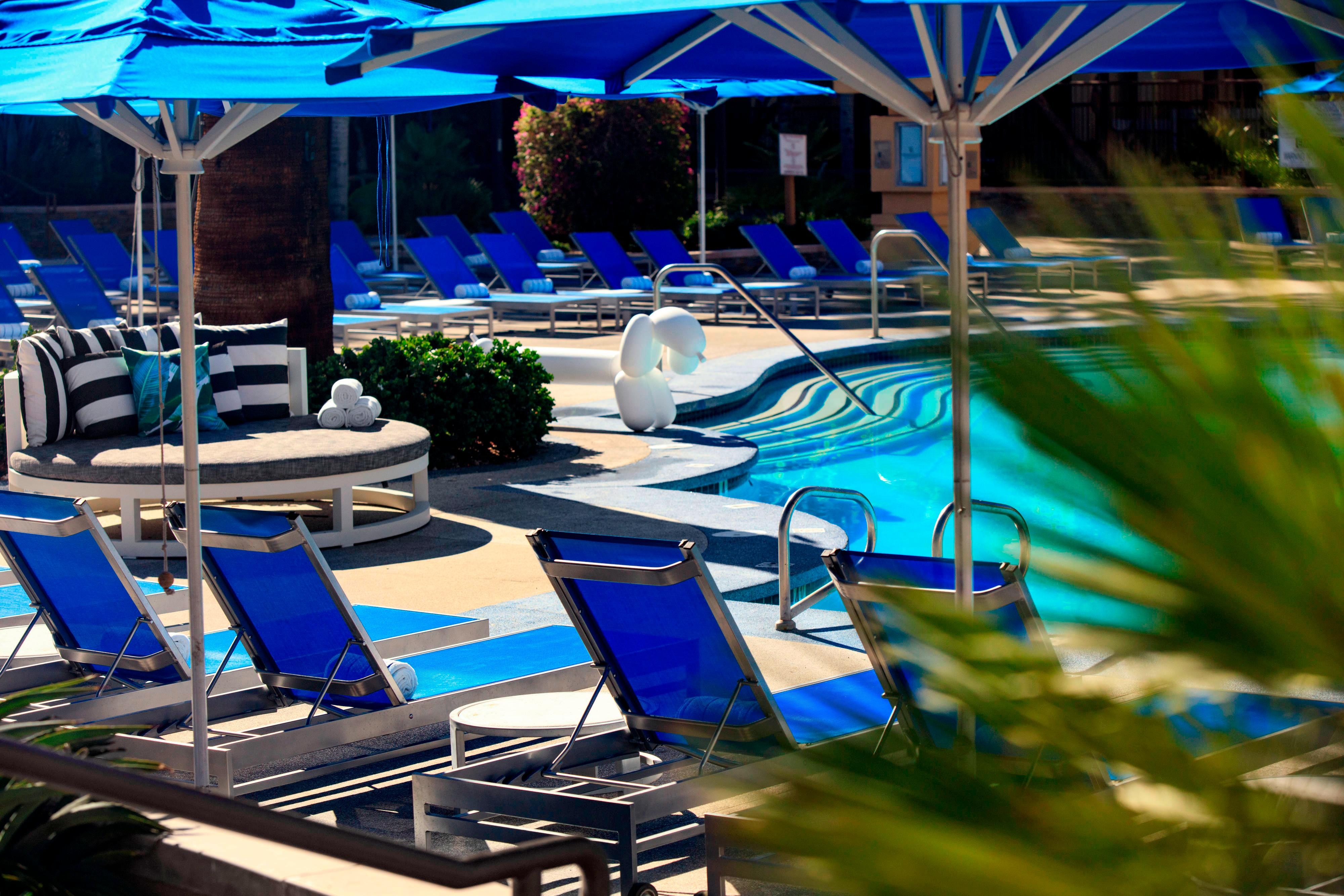 pool at coachella hotel
