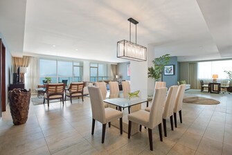 Habitación - Comedor y sala de estar