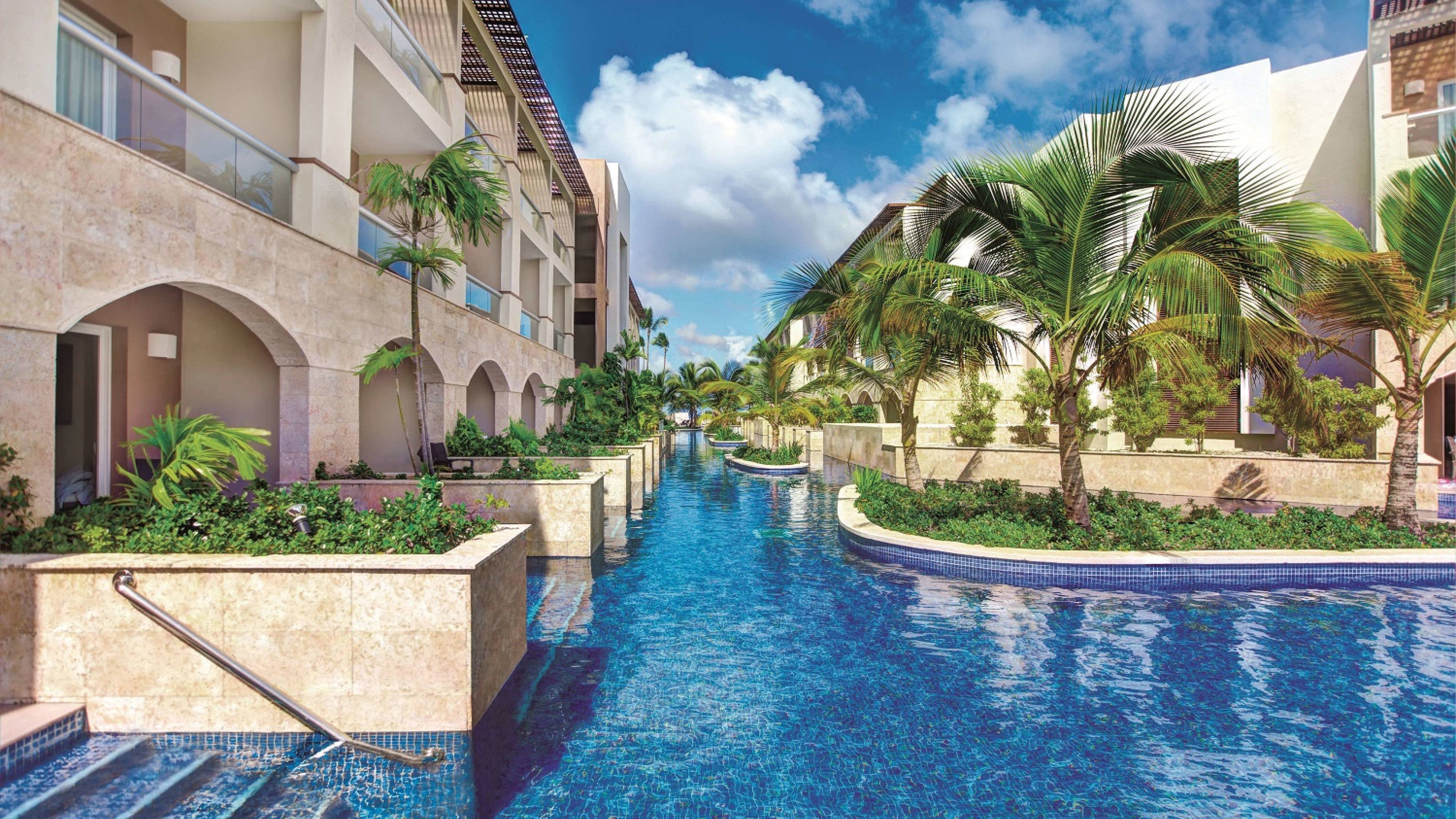 Elevate Every Moment with Diamond Club: Butler service + In-room indulgences