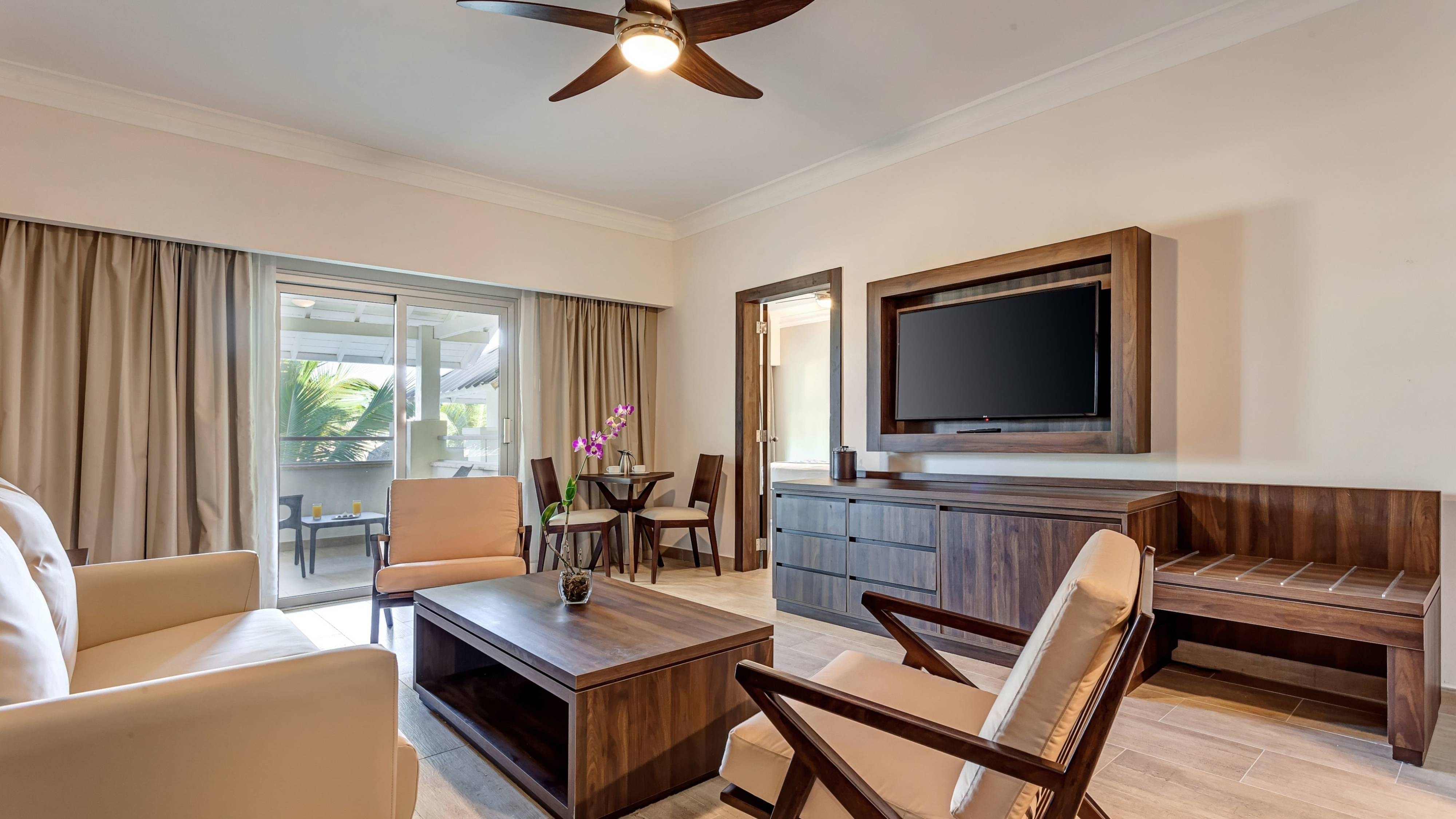 Royalton Suites & Villas: One kid free and The Ultimate Luxury Collection