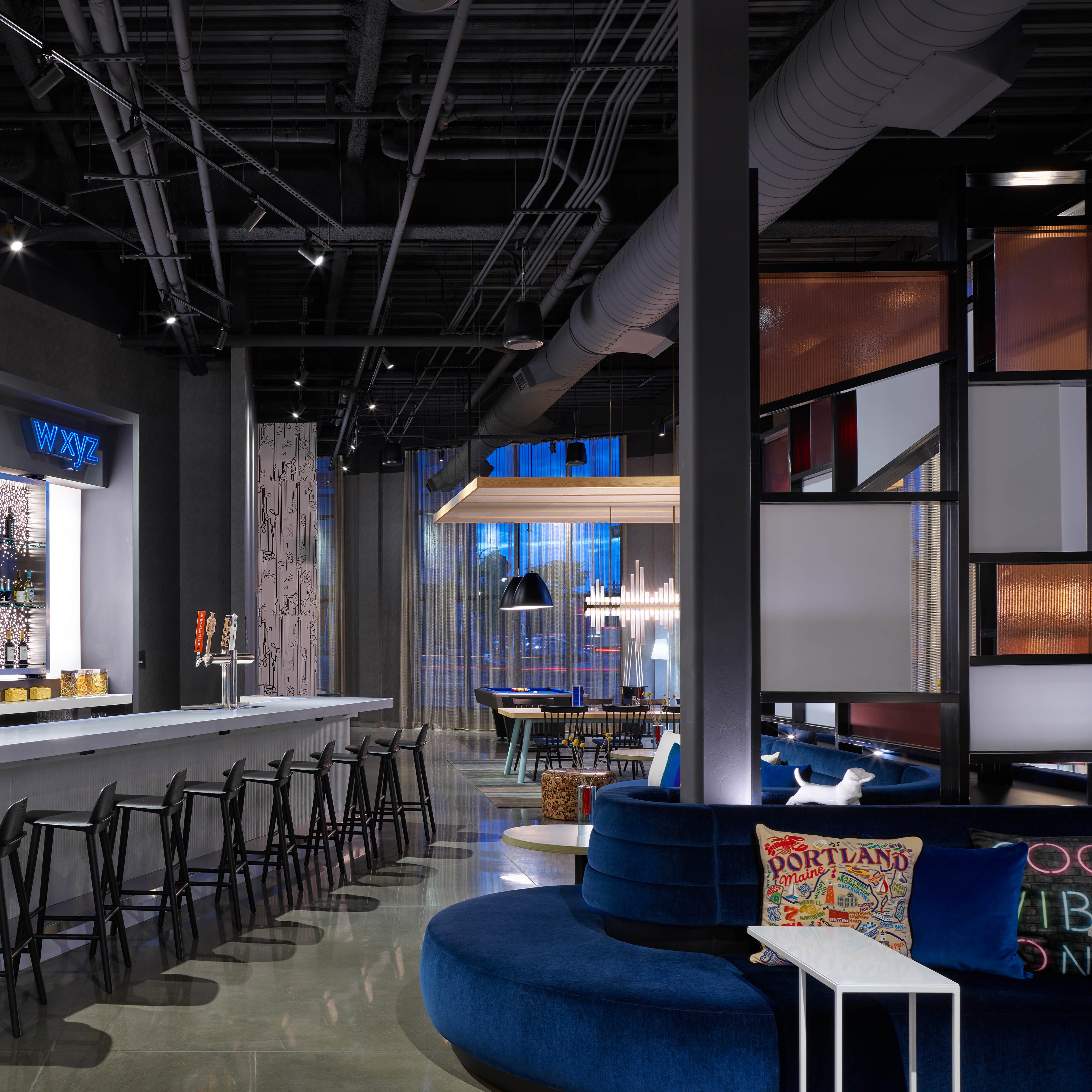bar