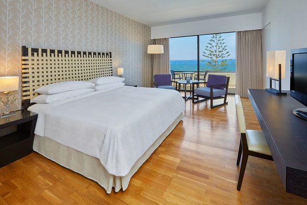 King Deluxe Sea View Guest Room