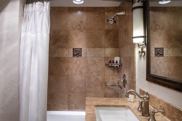 Guest Bathroom – Shower/Tub,_LINE_TERMINATED