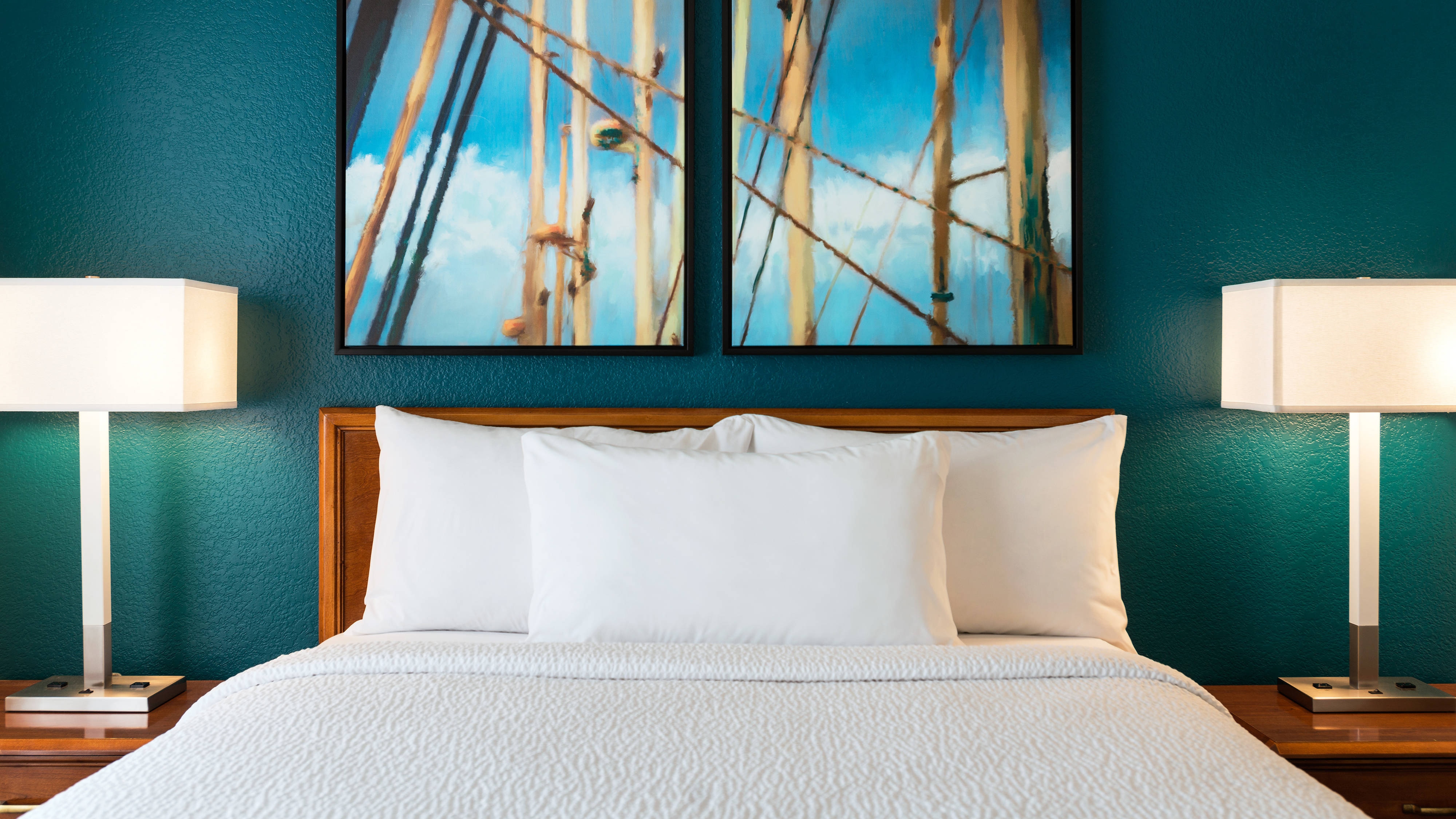 Earn 5,000 Bonus Points Per Stay