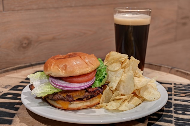 Residence Inn Bar - Cheddar Bacon Burger
