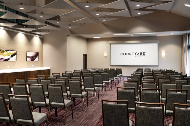 Seabiscuit Meeting Room – Theater Setup