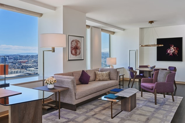 Metropolitan Suite - Living Room