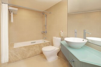 Suite Bathroom - Tub & Shower