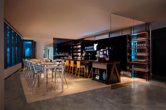 Executive Lounge - Bar