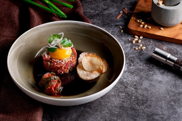 Cook & Brew - 'Yukhoe' Korean-Style Beef Tartar