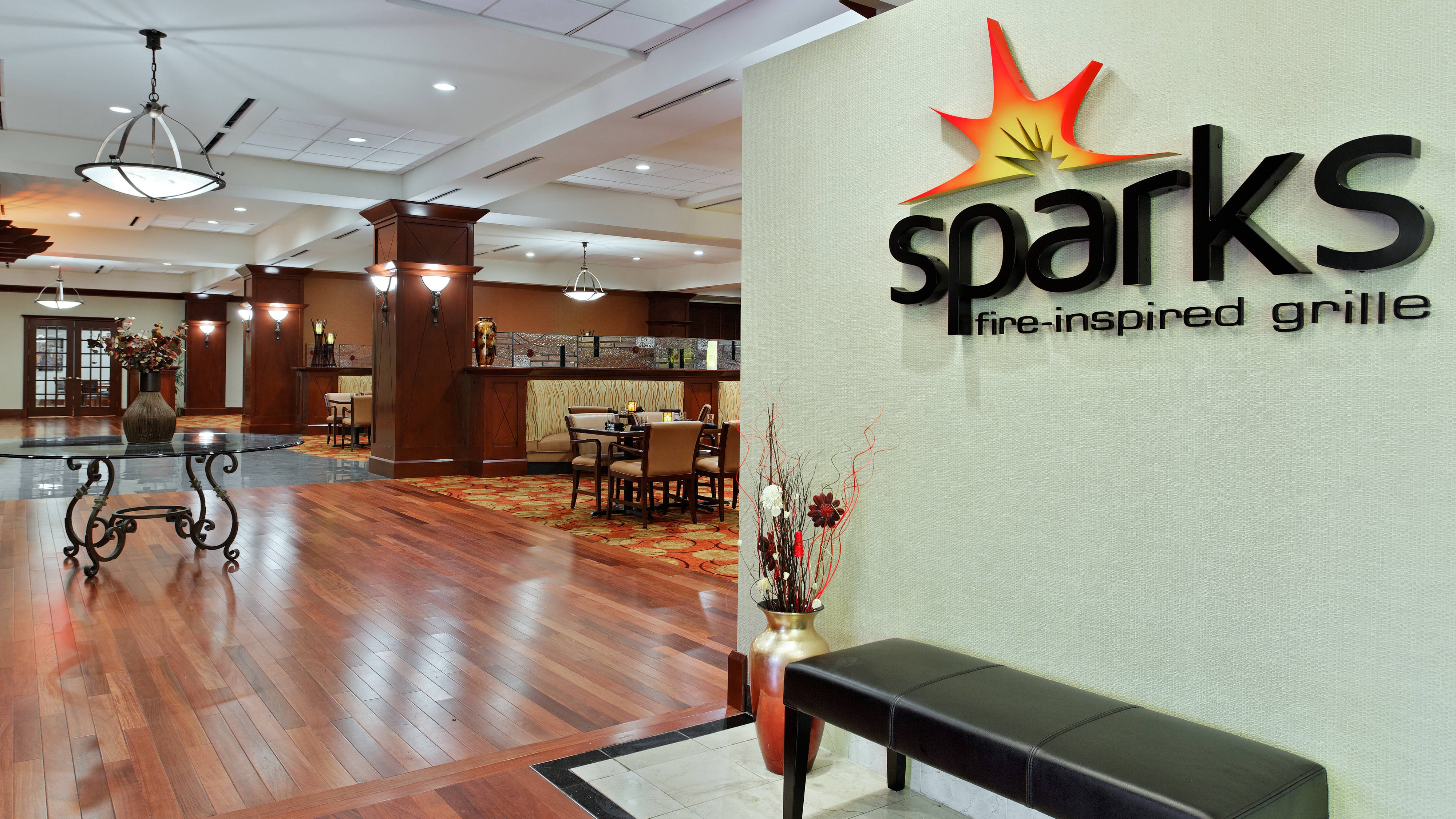 $25 Daily Dining Credit Package