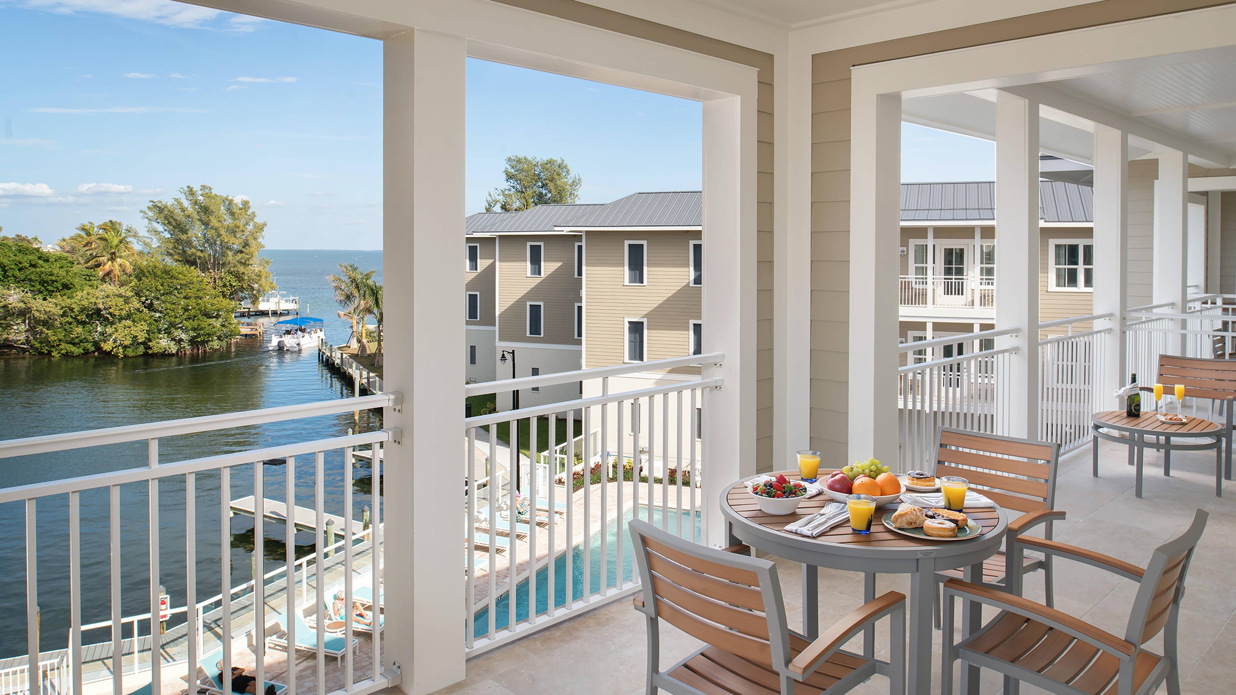 Earn 5,000 bonus points on 2 night minimum stay.