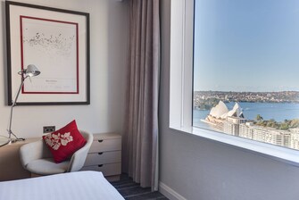 シドニー・オペラハウス付近のホテルの眺め
