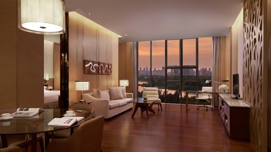 City View Apartment - Living Room