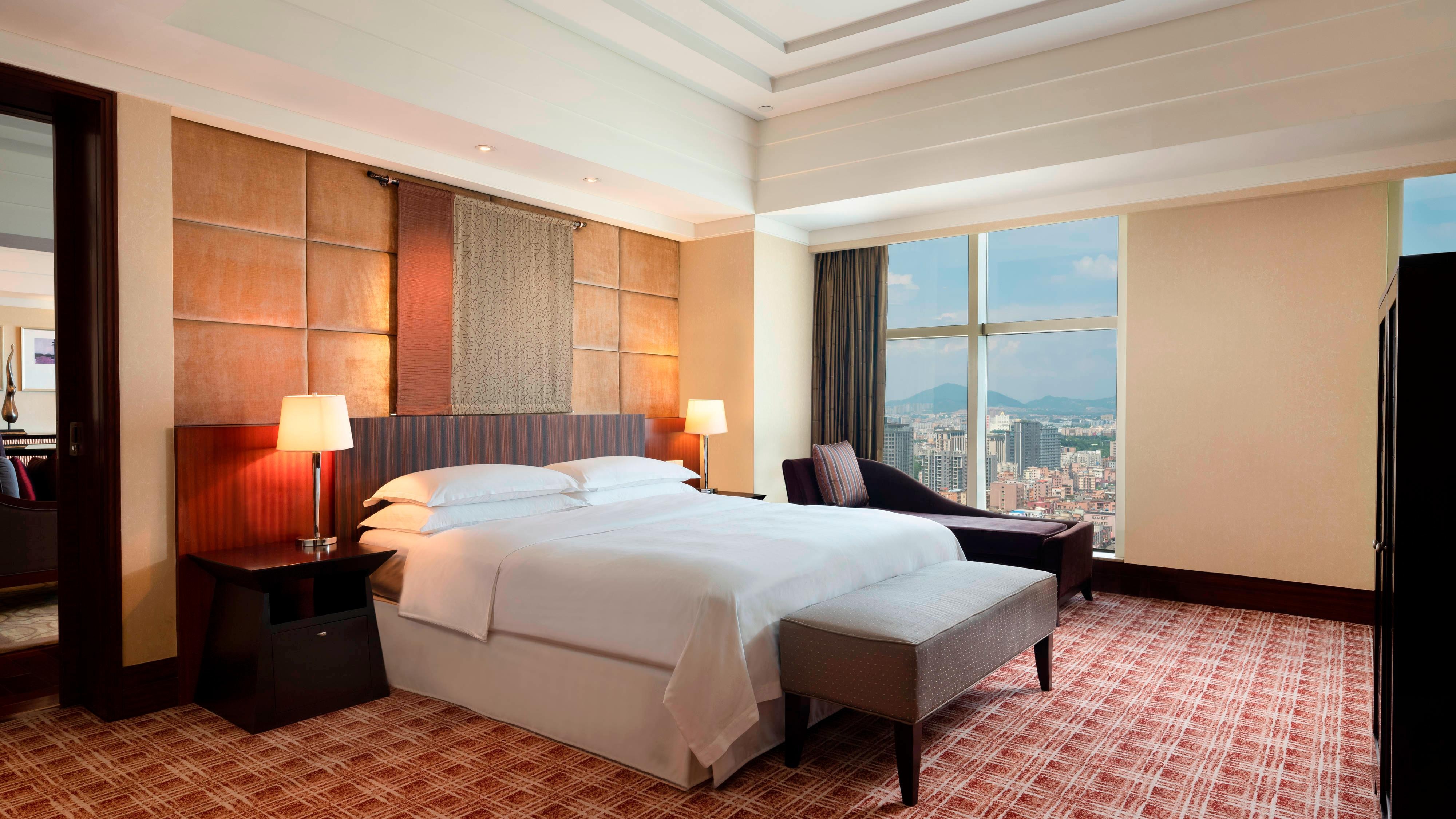 20% off Deluxe Suite retail rate for 2 consecutive nights or more