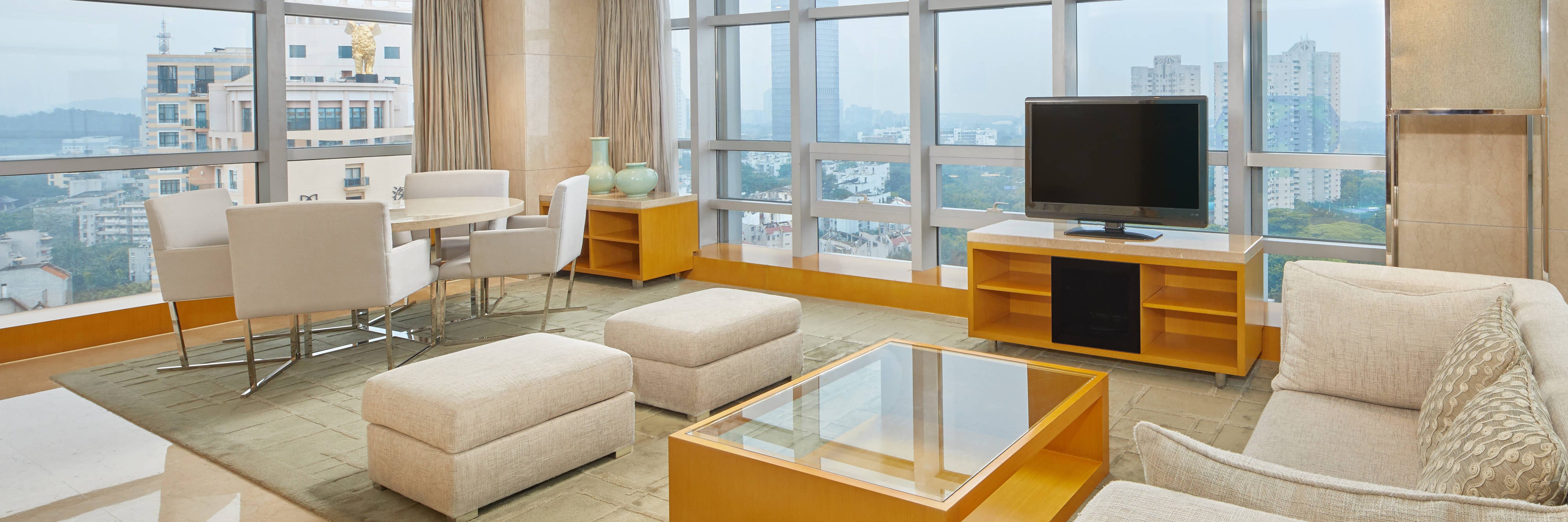 Suite Delights<Exclusive Skin Care Experience> img Suite Delights<Exclusive Skin Care Experience> img