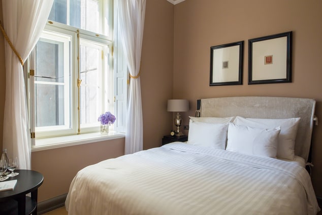 Cozy Comfort Queen Guest Room - Bed