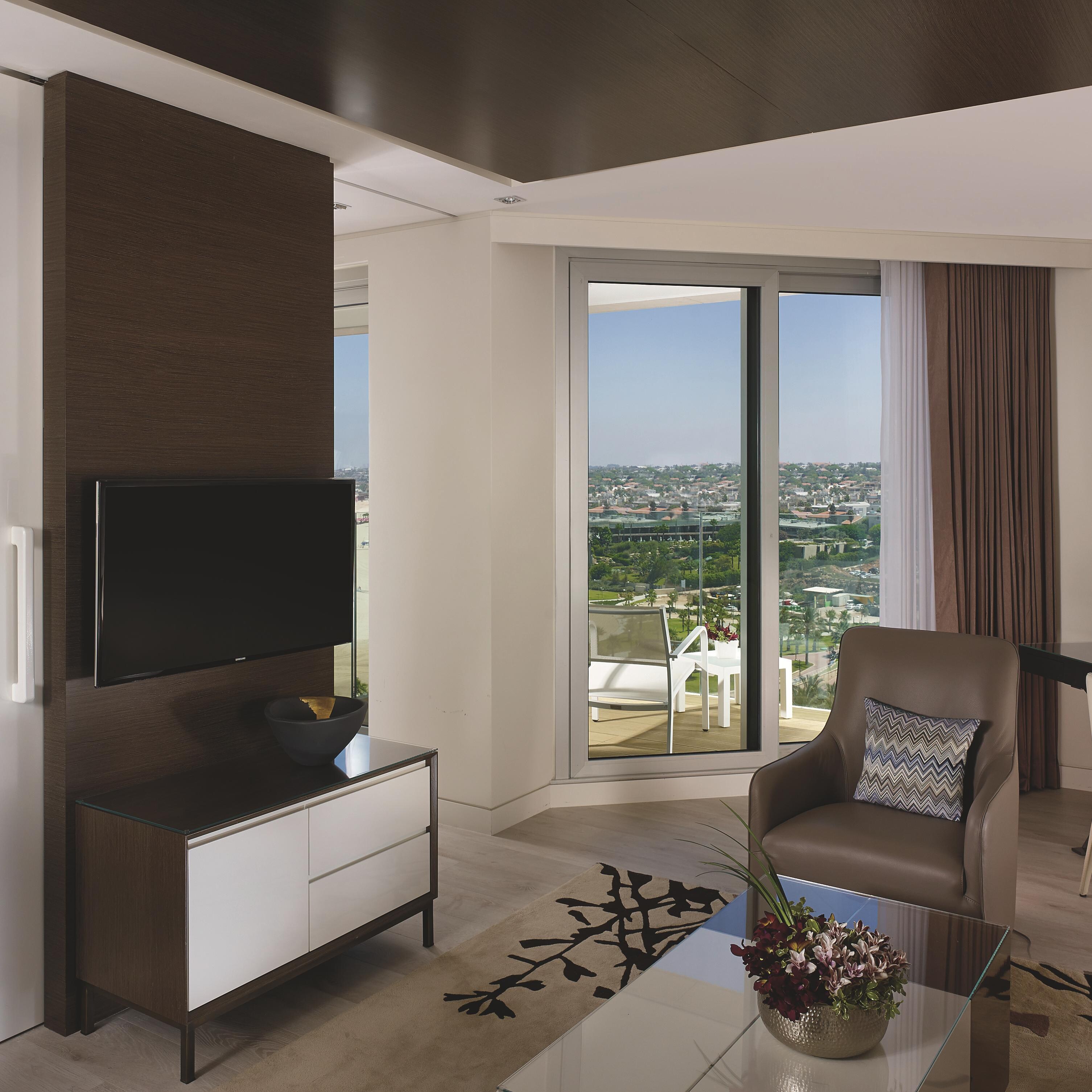 Extra 5,000 Bonus Points Per Stay