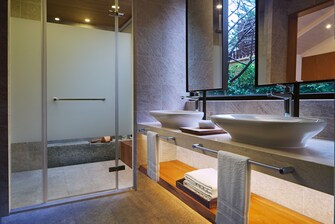 One-Bedroom Villa - Bathroom