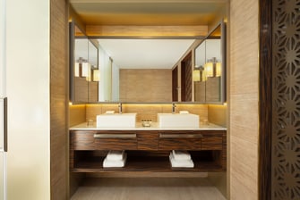 Ванная комната в бизнес-люксе