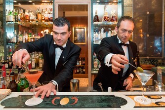 Bar Longhi - Capo barman Cristiano Luciani e barman Mirko Falconi