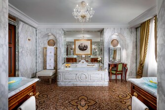 Doge Dandolo Royal Suite - Bathroom