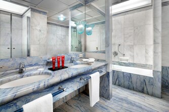 Lagoon View Suite - Bathroom Palazzo Casa Nuova