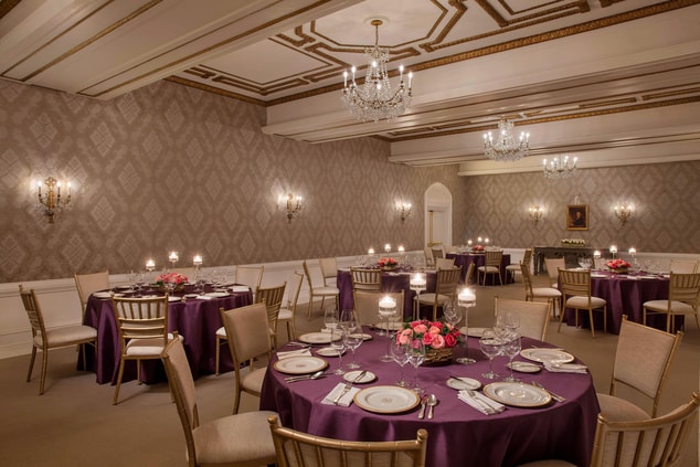 Sala James Monroe configurada para jantar