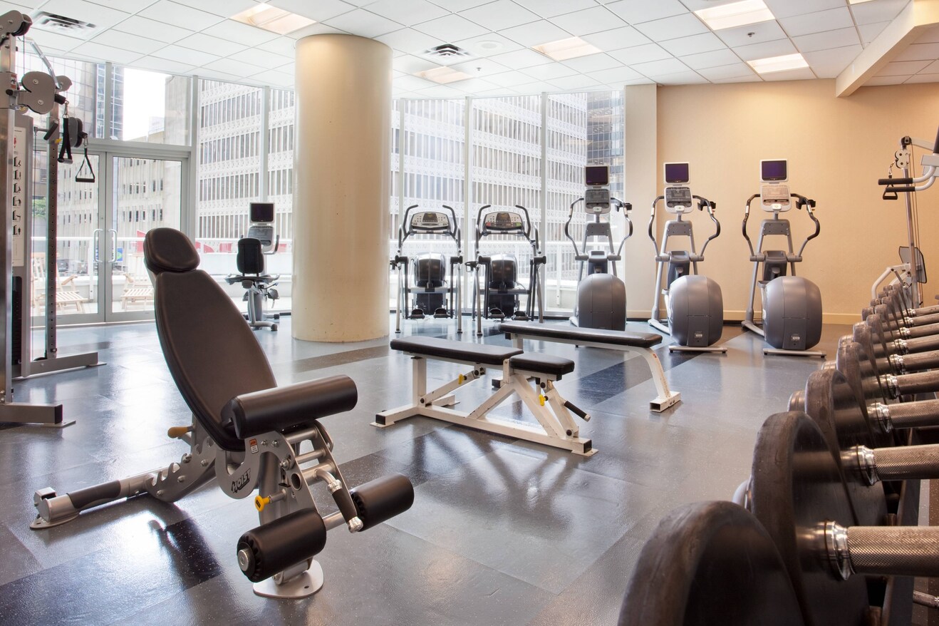 Vancouver business hotel fitness center