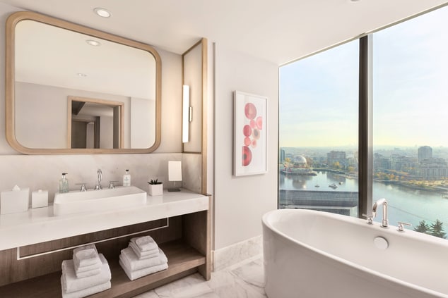 One-Bedroom Executive King Suite - Bathroom