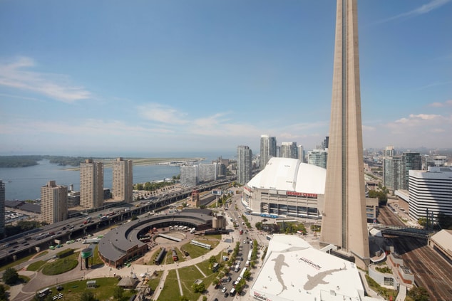 Suite - CN Tower View