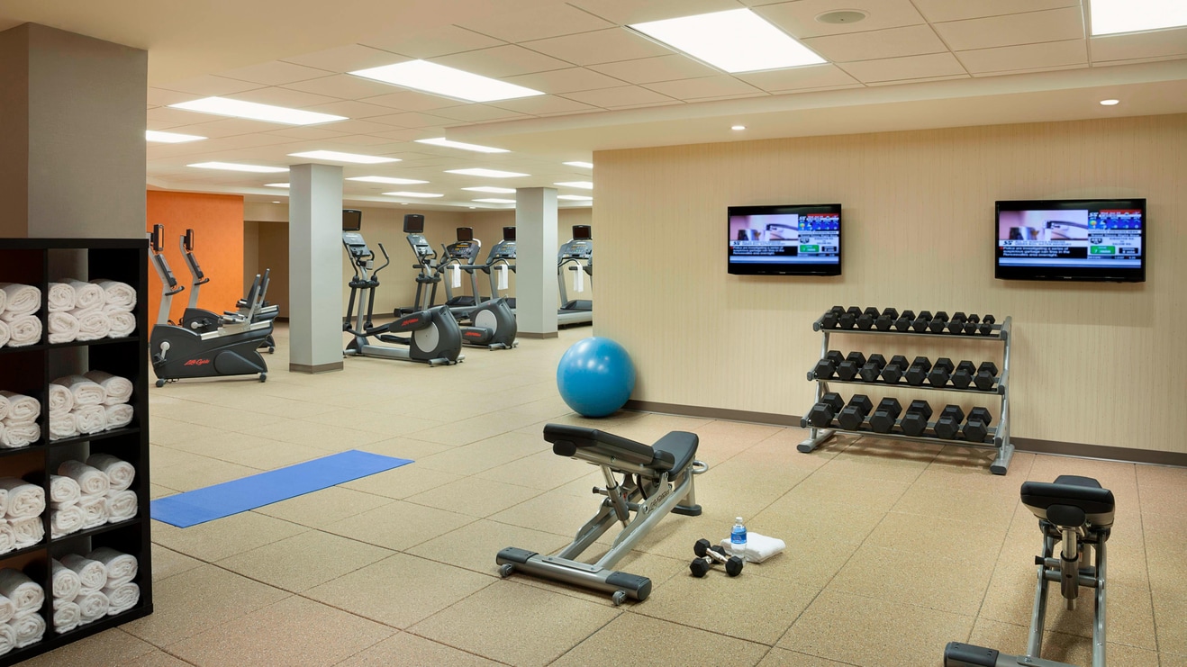 Fitness centre in Markham hotel