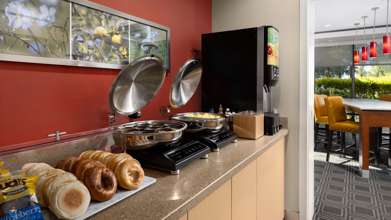 Towneplace Suites Breakfast Options: A Delicious Start!