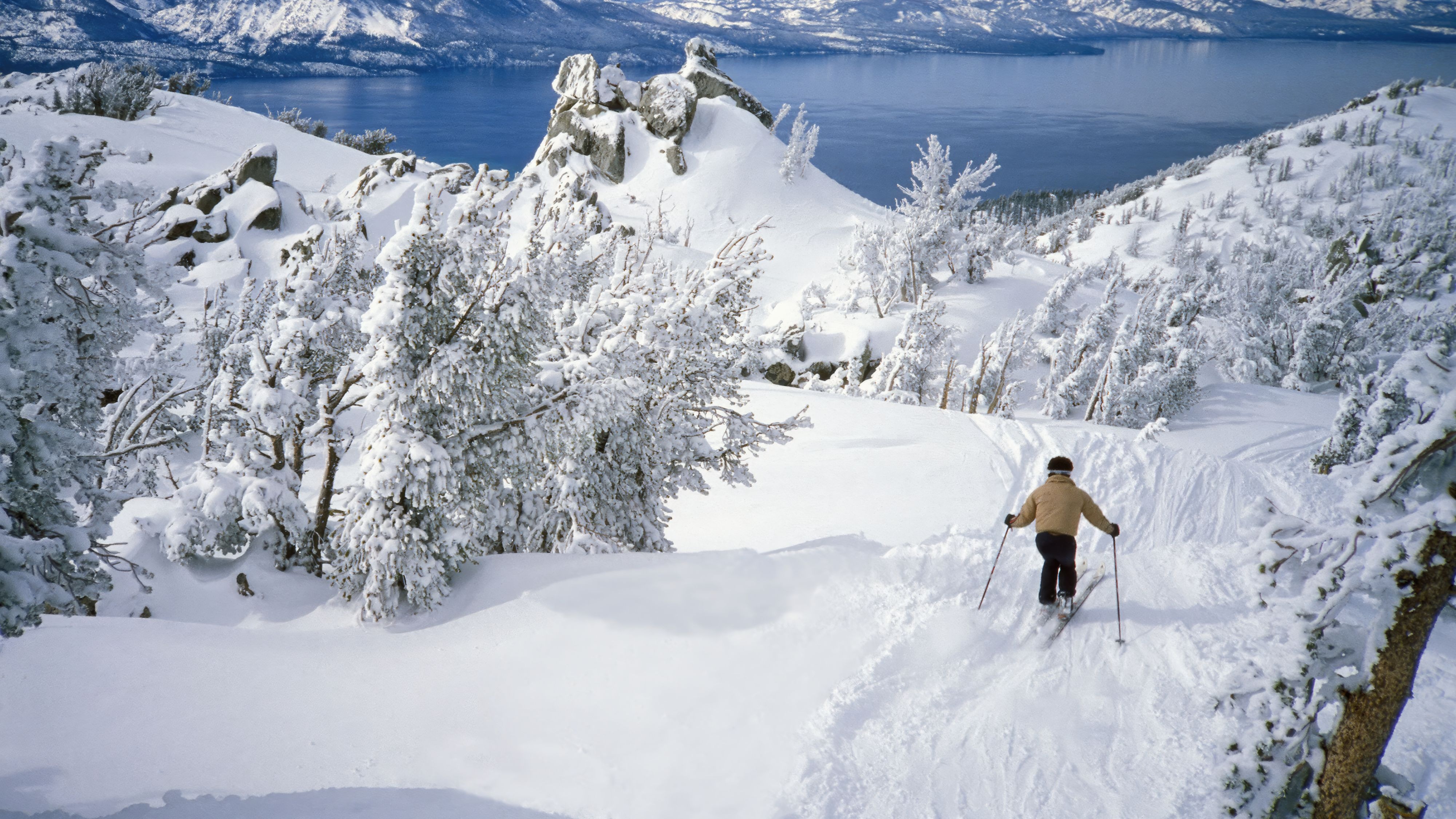 Palisades Tahoe Ski Package